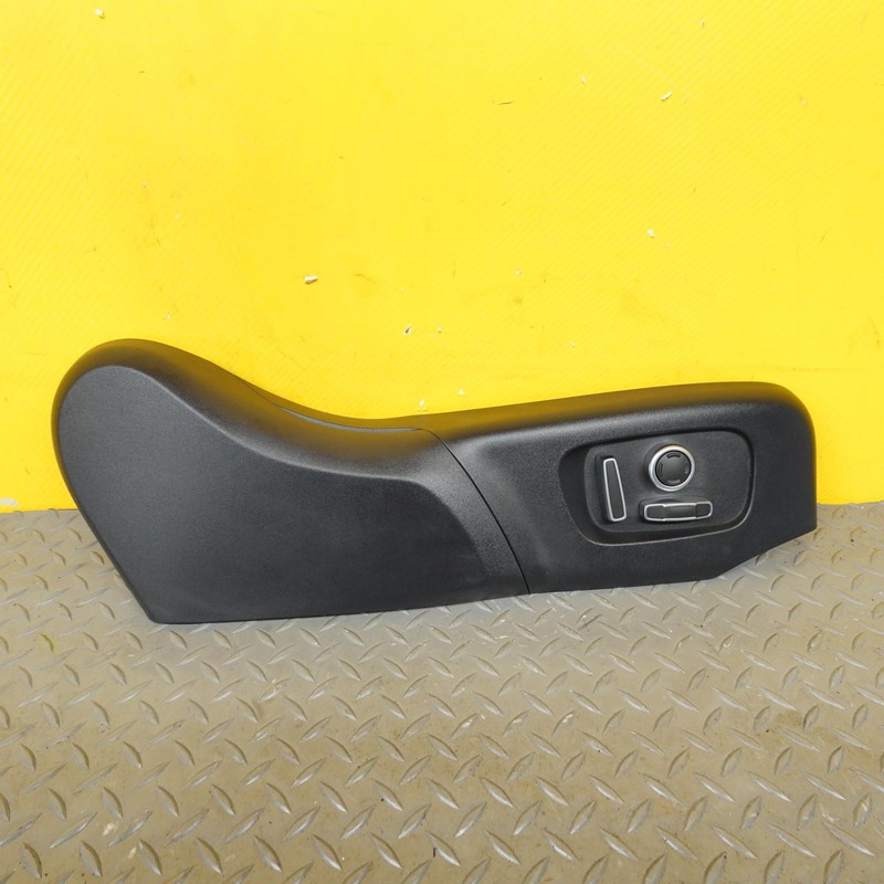 2020-2021 RANGE ROVER EVOQUE FRONT RIGHT SIDE SEAT ADJUSTMENT CONTROL SWITCH OEM