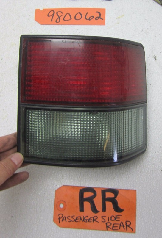 TAILLIGHT TAIL LIGHT BRAKE PASSENGER SIDE RH RIGHT BACK 88 89 RENAULT MEDALLION
