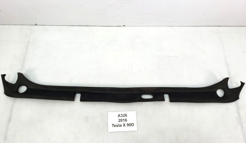 ✅ 16-20 OEM Tesla Model X Rear Center Tailgate Liftgate Upper Trim Molding