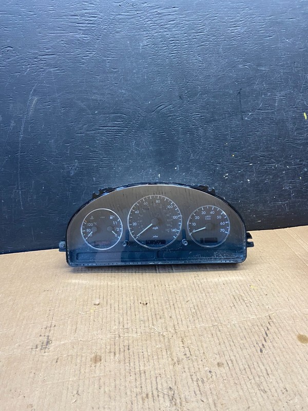 2002-2005 Mercedes W163 ML320 ML430 Instrument Cluster Speedometer M4490 DG