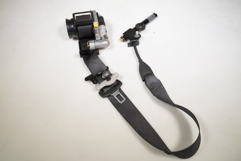 13-16 Fusion Front Right Passenger Side Seat Belt Seatbelt Retractor Assembly