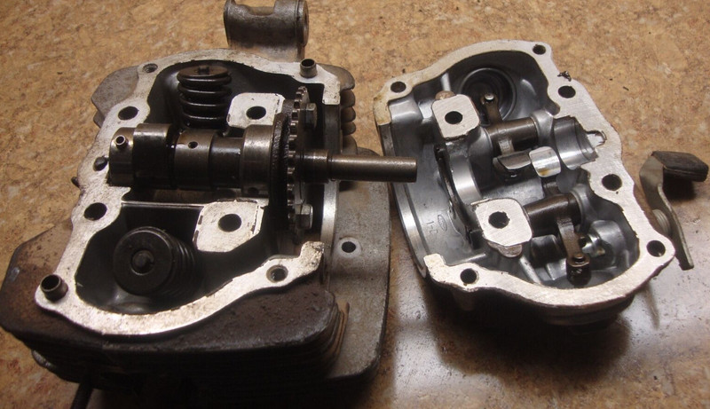 1981 Honda ATC 200 3 Wheeler Engine Motor Cylinder Head Valve Cam Shaft Cover H5