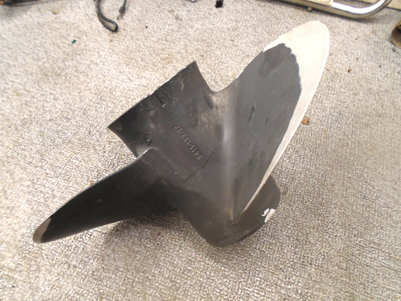 SOLAS AMITA 3 ALUMINUM PROPELLER 3411-133-17 Right Hand 13 1/4 DIA 15p 15 SPLINE