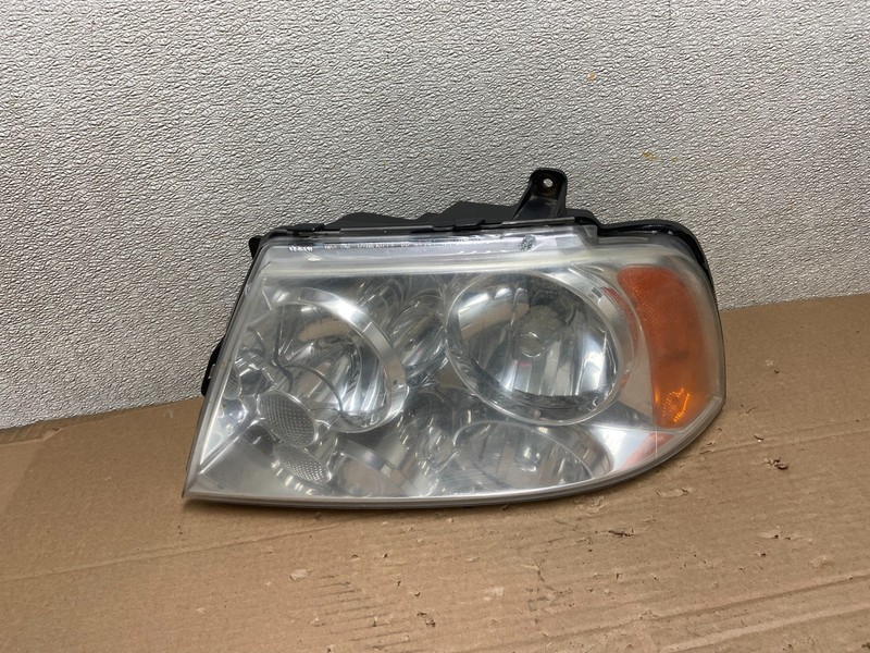 Xenon 2003-2006 Lincoln Navigator Left Driver Side Headlight OEM AB1360 DW