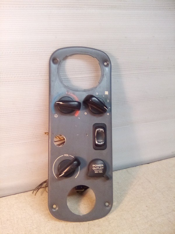 Freightliner 22-46623-049 Sleeper Climate Control Panel