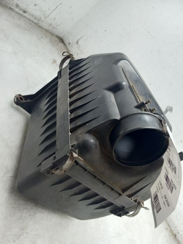 03 04 TOYOTA TUNDRA SR5 4.7L AIR CLEANER
