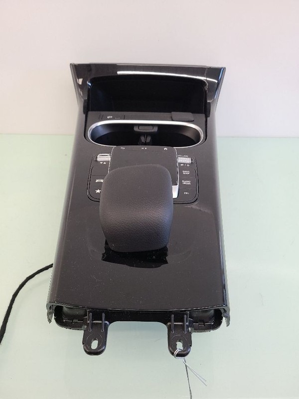 Console Front 118 Type CLA250 Floor Fits 20-23 MERCEDES CLA-CLASS 590364