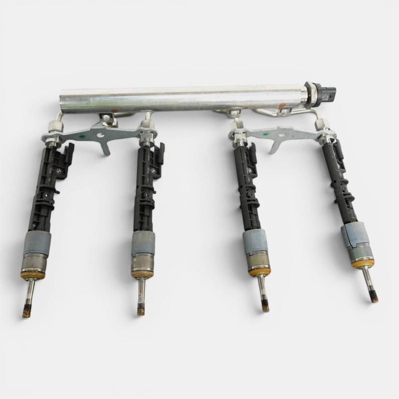 2019-2025 BMW M850I G14 4.4L N63 Left Fuel Injection Rail Injectors Oem 7852403