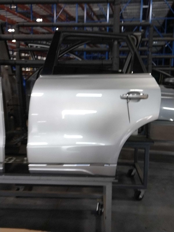 2015 AUDI Q5 Left Rear Door Silver Used OEM 2576 90K Miles