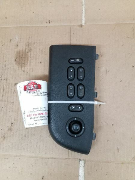 LT2006 Front Door Switch 241325