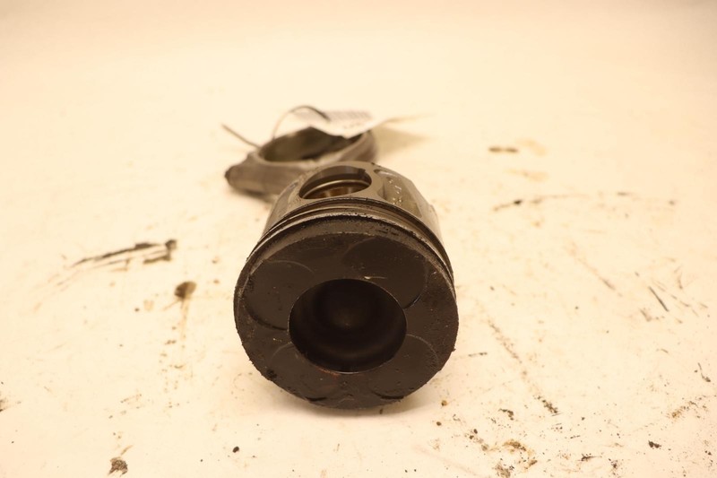2014-2018 DODGE RAM 1500 3.0L DIESEL ENGNE PISTON W/ CONNECTION ROD OEM