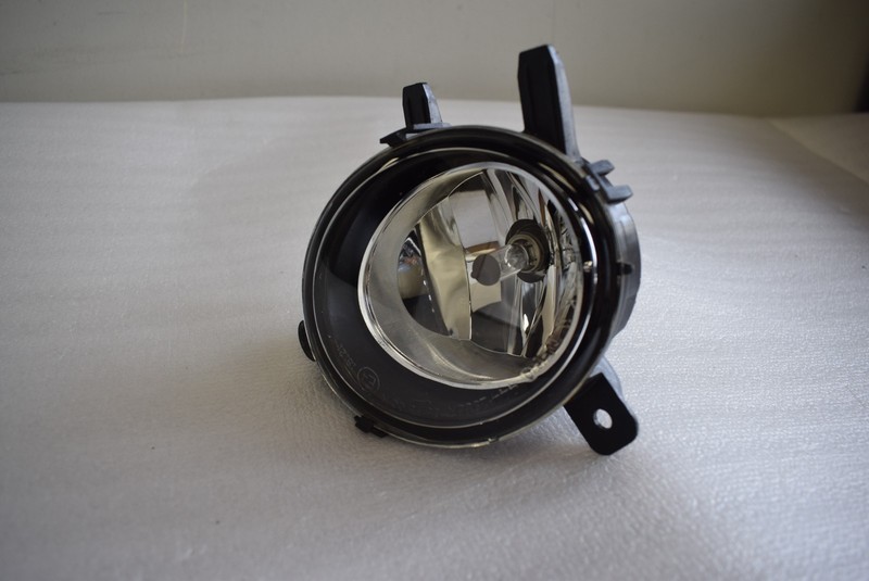 2013-2015 BMW 335I XDRIVE FOG LIGHTREPLACEMENT HOUSING/LENS /COVER -RIGHT SIDE