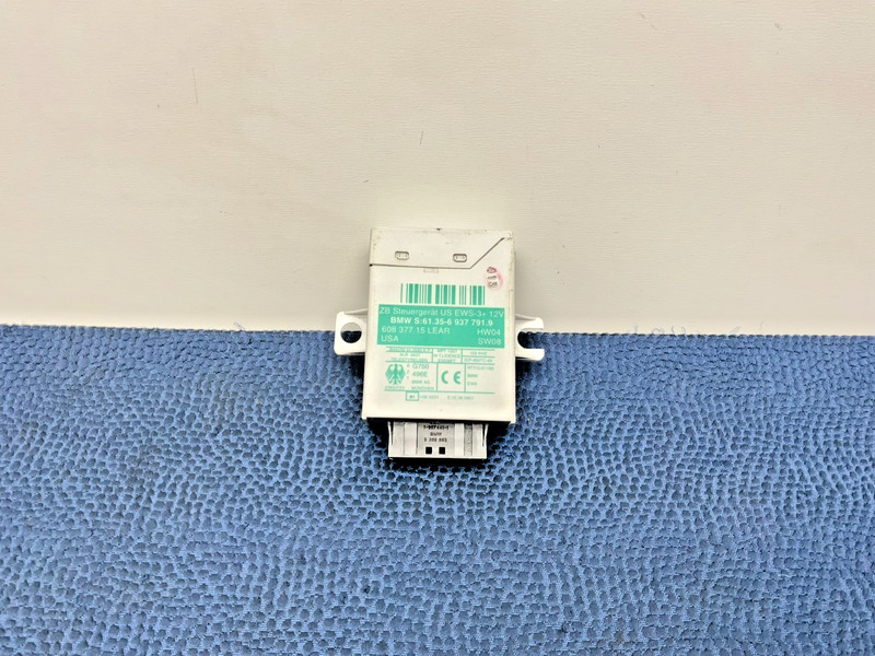 93-10 BMW E85 X5 Z4 M5 Theft Locking Engine Computer Ignition Control Module OEM