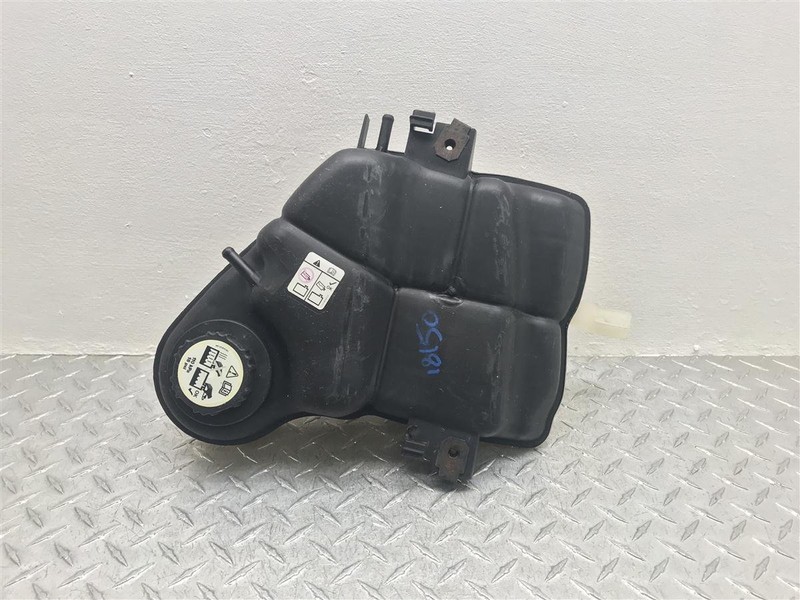 03 04 05 FORD EXCURSION RADIATOR COOLANT OVERFLOW RESERVOIR OEM 671-00261