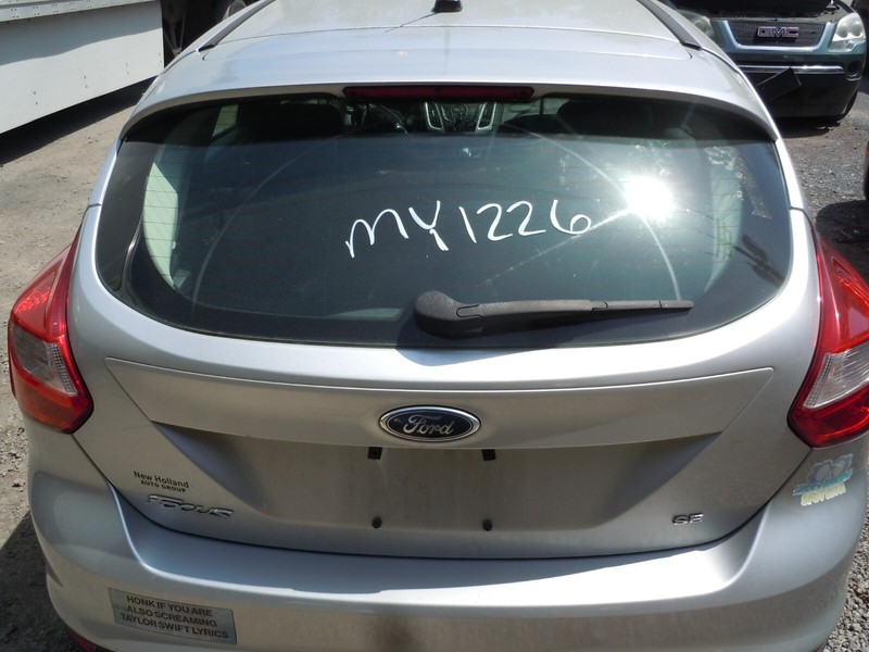 2012-2014 Ford Focus Hatch Liftgate Lid OEM UX Silver W/ Spoiler, Rear Camera