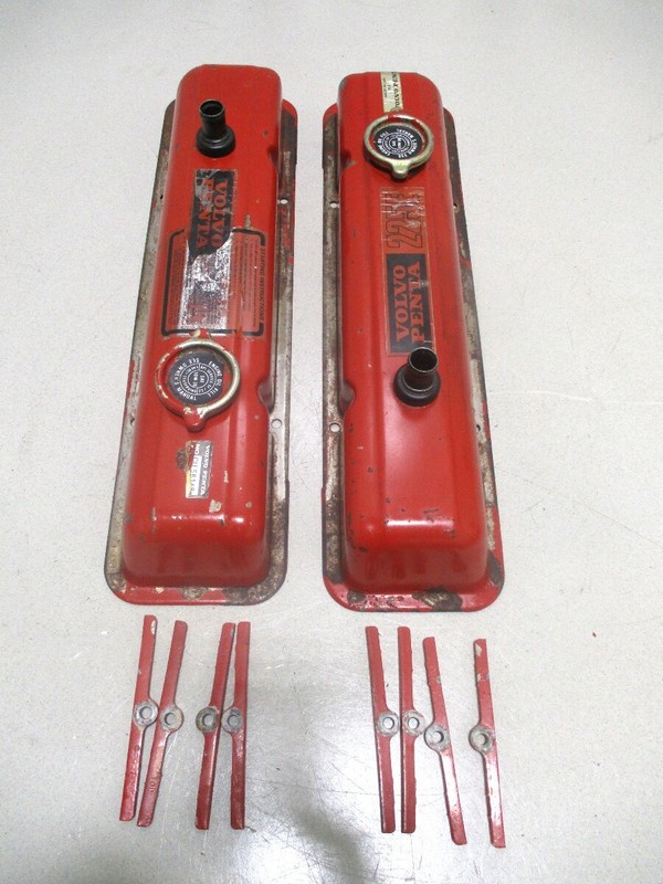 841868 Volvo Penta AQ225 GM Chevy 5.0 5.7 V8 Valve Rocker Cover Set (2)