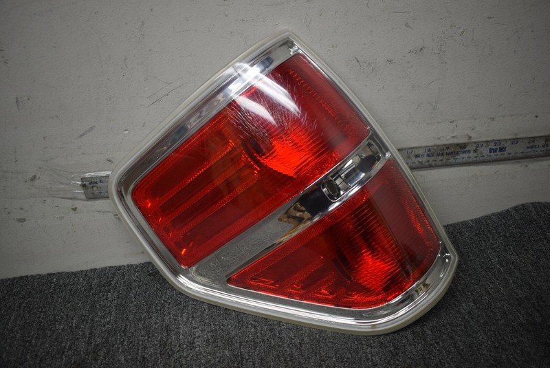 2009-2014 FORD F150 LEFT SIDE TAIL SIDE FACTORY OEM