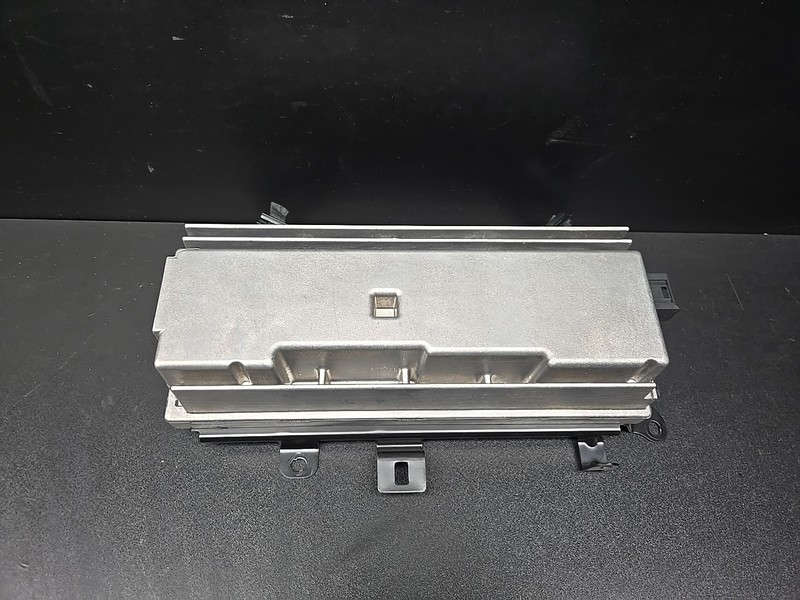 09-17 BMW X5 Z4 E70 E89 F25 F04 F07 65129249610 HIFI LEAR AMPLIFIER 9224236