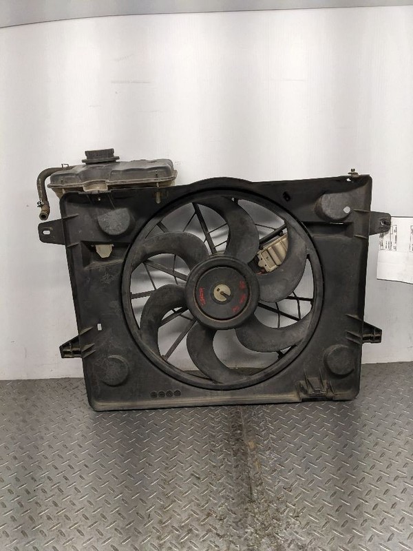 Radiator Fan Motor Fan Assembly Fits 03-05 CROWN VICTORIA 1179488