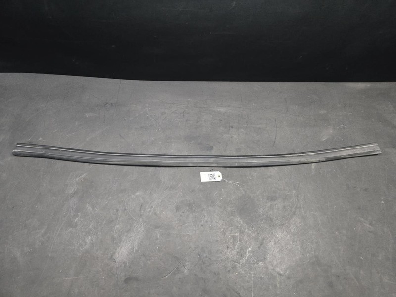 Hood Weatherstrip 2018 Land Rover Range Rover Velar 2019 2020 2021 2022