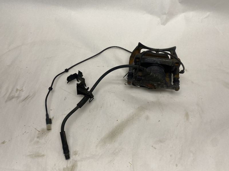 2014-2019 MERCEDES CLA CLASS CLA250 W1117 FRONT RIGHT SIDE ABS BRAKE CALIPER OEM