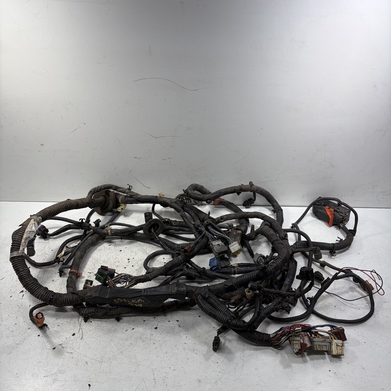 03-04 Honda Element Engine Bay Wire Harness 32200-SCV-A10 OEM