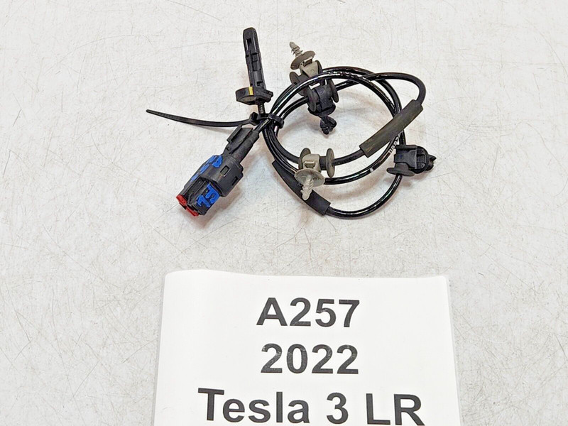 ✅ 17-23 OEM Tesla Model 3 Front Left Driver Side Wheel Speed ABS Sensor