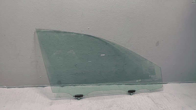 2018 - 2024 TOYOTA CAMRY FRONT RIGHT PASSENGER SIDE DOOR WINDOW GLASS GREEN OEM