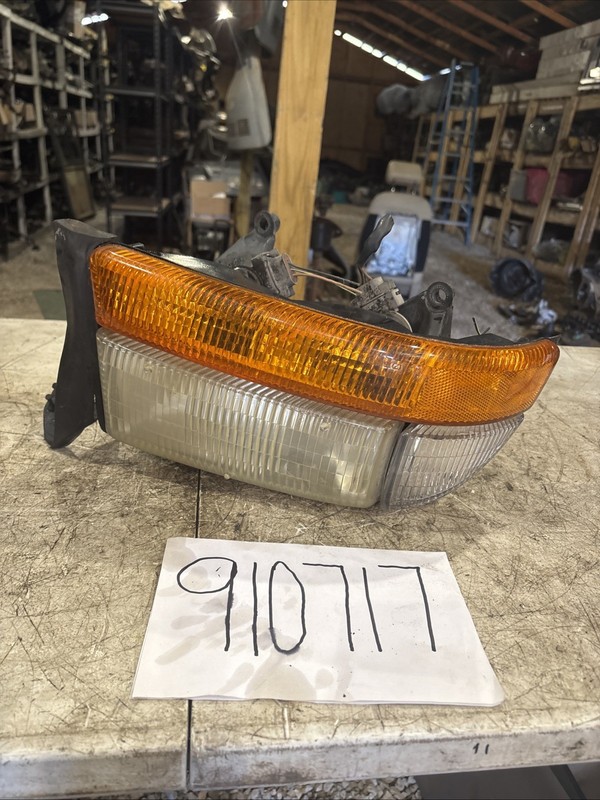 1998-2003 Dodge Dakota Durango Passenger Right Headlamp Head Lamp Assembly OEM