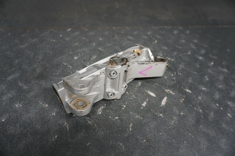 2009-12 Bearcat Z1 ZT Arctic Cat OEM Left Hand Platinum Steering Spindle Ski Leg