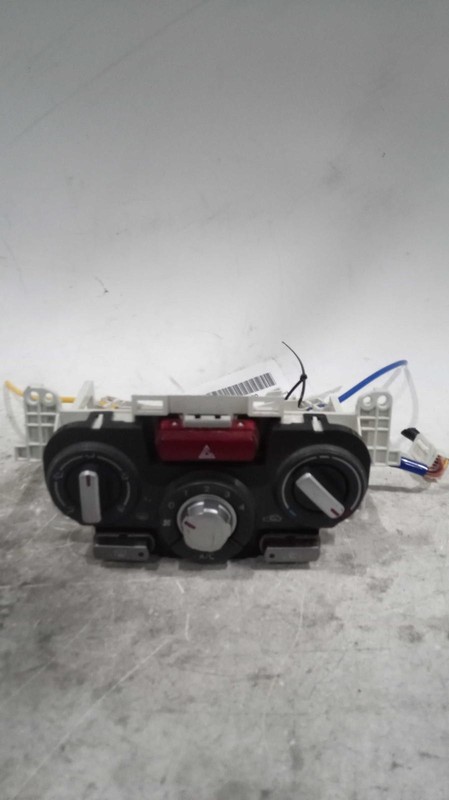 2010 Subaru Forester A/C Selector Switch OEM White 72311SC050 132K Miles