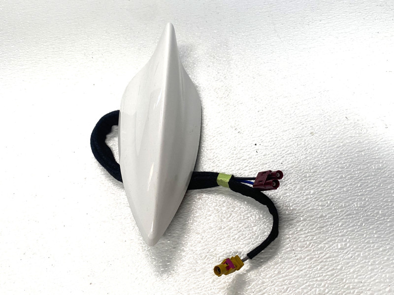 2018-2021 BUICK ENCLAVE REAR ROOF SHARK FIN ANTENNA MODULE OEM #A0.18
