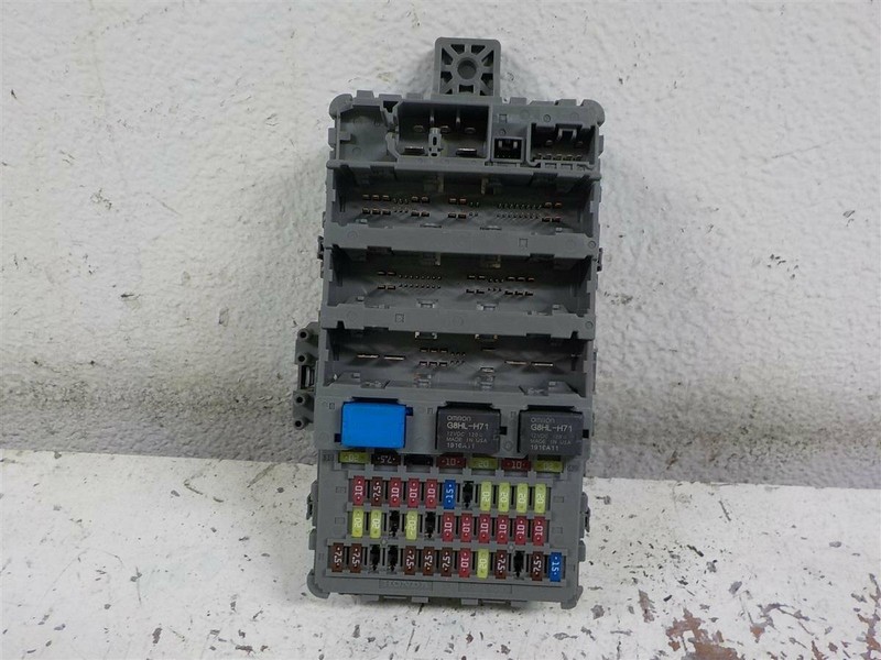 16 Honda Accord Sport Cabin Room Fuse Box Inside Fuse Box 38200-T2a-A51 Oem