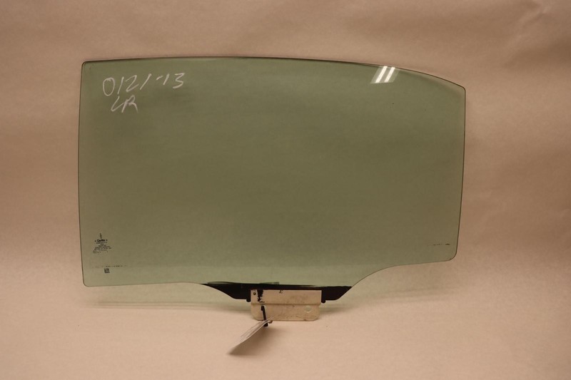 2017-2020 LINCOLN CONTINENTAL REAR LEFT SIDE DOOR WINDOW GLASS OEM