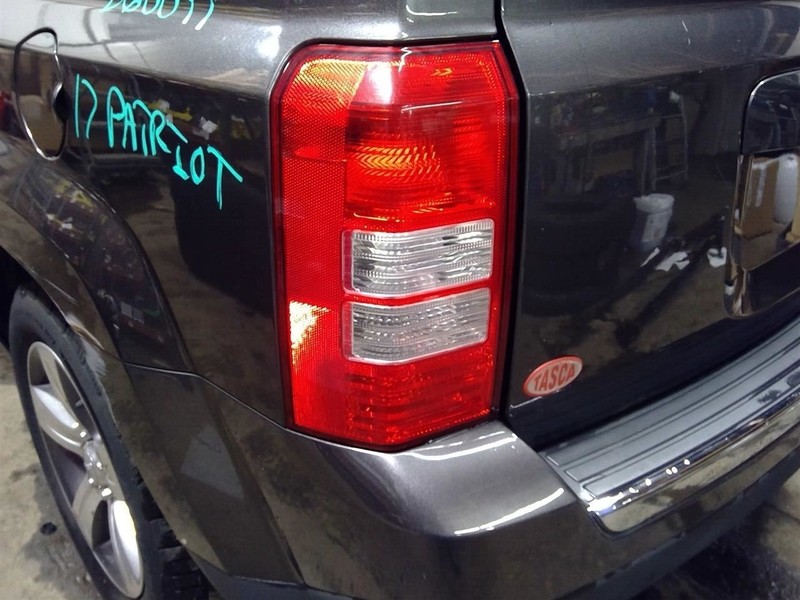 Driver Left Tail Light Fits 08-17 PATRIOT 1769335