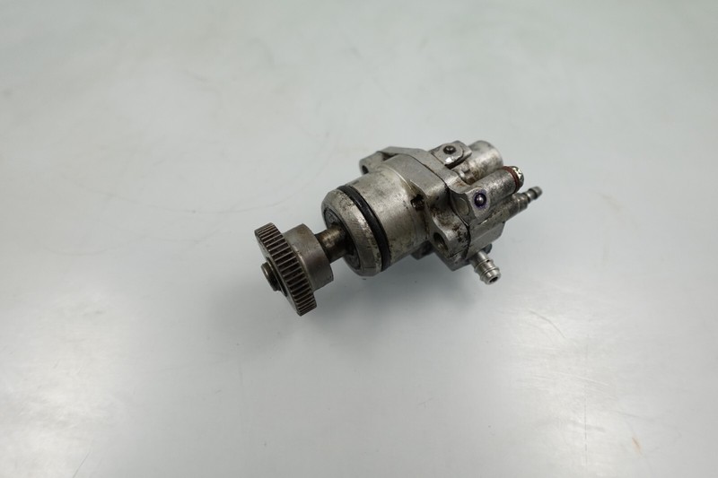 1990 Yamaha SnoSport 125 ES / SV125EP OEM Oil Pump 87A-13101-00-00