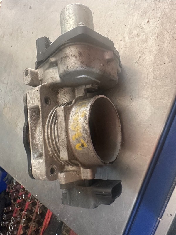 04-16 EXPEDITION NAVIGATOR F150 EXPLORER TOWN CAR OEM THROTTLE BODY ASSEMBLY