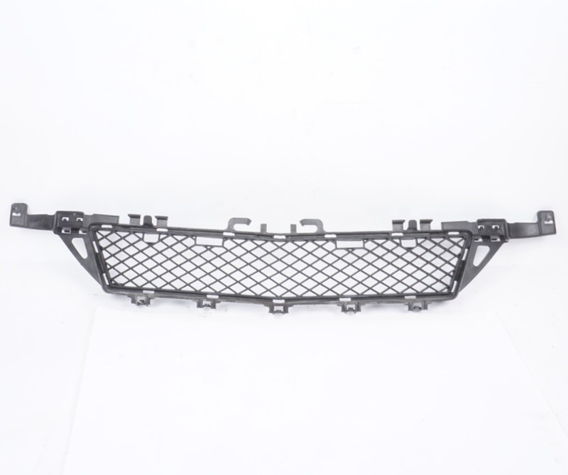10-13MERCEDES E350 E550 CONVERTIBLE FRONT BUMPER COVER LOWER CENTER GRILL TRIM