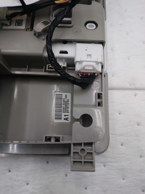 Used Front Upper Center Console fits: 2020 Nissan Sentra roof Front Upper Grade