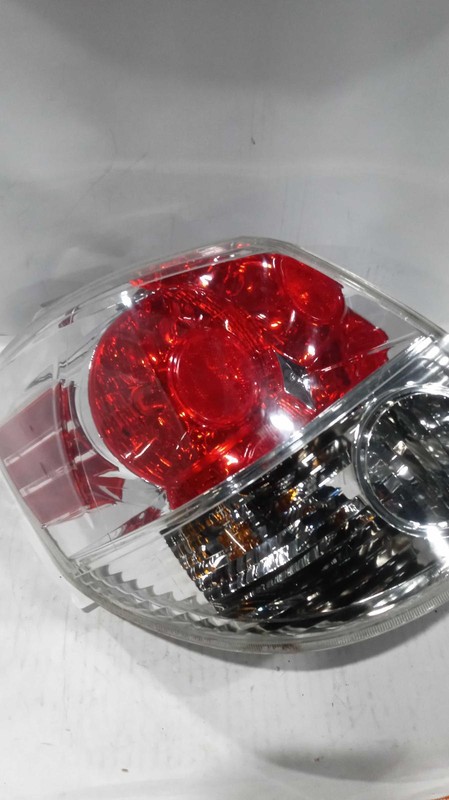 Used Left Tail Light Assembly fits: 2006 Toyota Matrix Left Grade A
