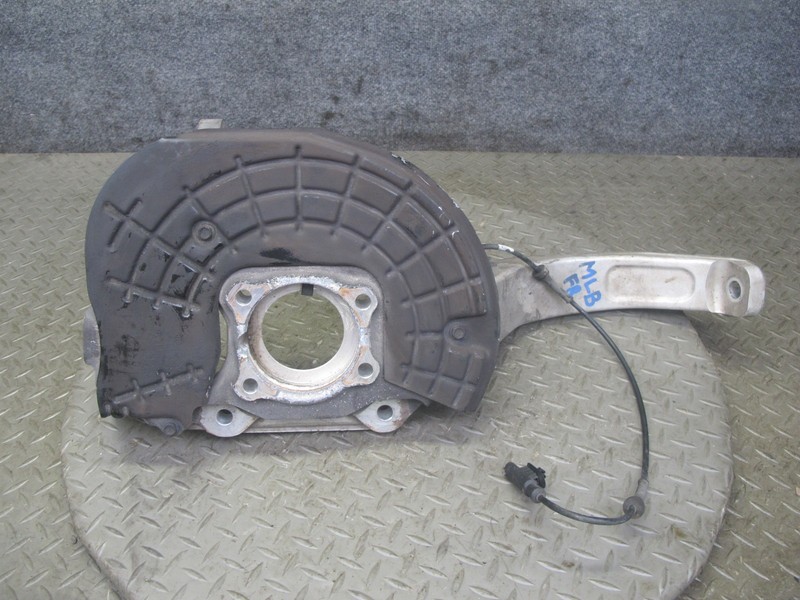 2017-2020 MASERATI LEVANTE M161 AWD FRONT RIGHT PASSENGER SIDE SPINDLE KNUCKLE