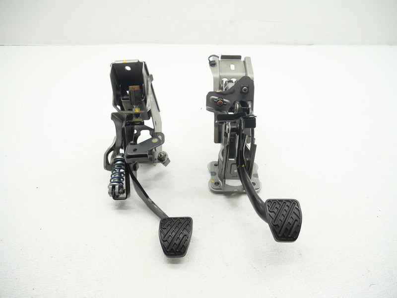2009-2020 Nissan 370Z Z34 Clutch Brake Gas Pedal Assembly 465036GG0A OEM