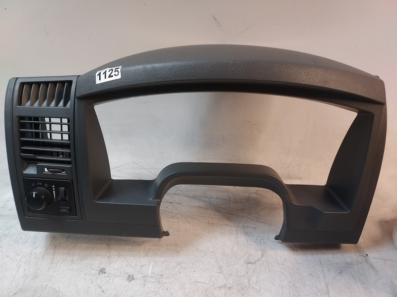 2005-2007 Dodge Dakota ST 3.7L Speedometer Bezel w/ Dash Switch Vent Gray - OEM
