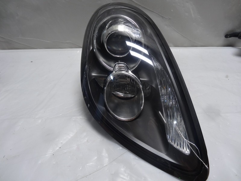 2013-2016 PORSCHE BOXSTER RIGHT PASSENGERS SIDE XENON HEADLIGHT VERY NICE OEM !!