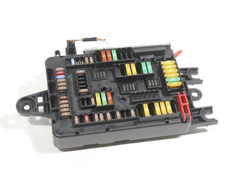 2012-2020 BMW 320i F30 F32 F80 Rear Power Distribution Fuse Relay Box OEM 80k