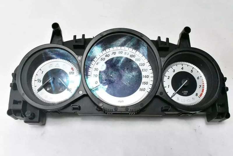 12-14 Mercedes W204 C250 C300 Instrument Speedometer Cluster 2049004309 OEM