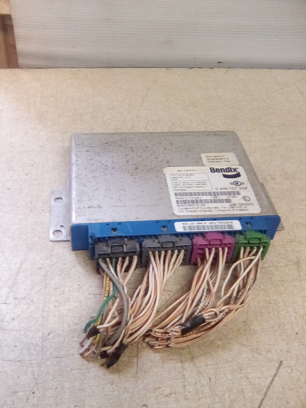 Bendix Volvo VNL 0 486 107 204 5018531 ABS Brake Module