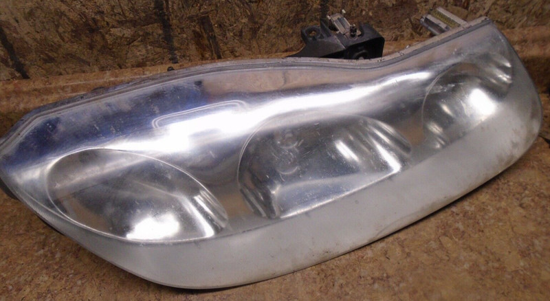 2001 Saturn SC2 SC 2 Right Front Passenger Side Headlight Head Light Lens 2002