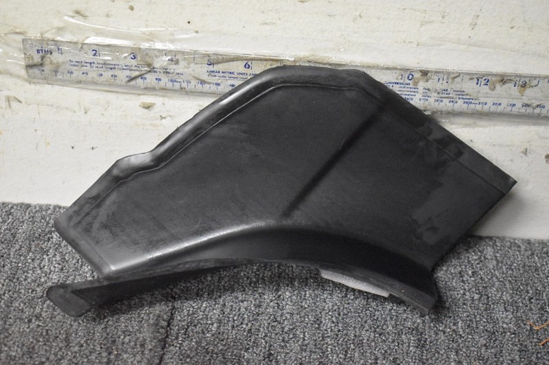 RANGE ROVER VEALR TRIM RIGHT SIDE FACTORY OEM