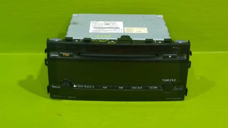 06 07 08 09 PRIUS FACTORY RADIO RECEIVER (ID 51824 ON FACEPLATE) OEM 3569-3